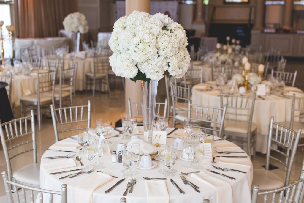Floral and Stripe offers decor, linens, backdrops, floral and more for events and weddings in Seattle, Tacoma, Olympia and all surrounding areas in Washington State.